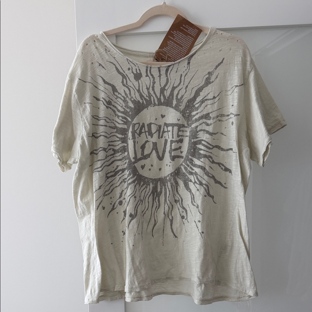 RARE Magnolia Pearl  'Radiate Love' Graphic Tee